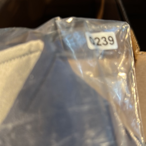 Peter Millar Performance Quarter-Zip Men’s Pullover Navy Blue ME0EK40 NWT - Picture 9 of 9